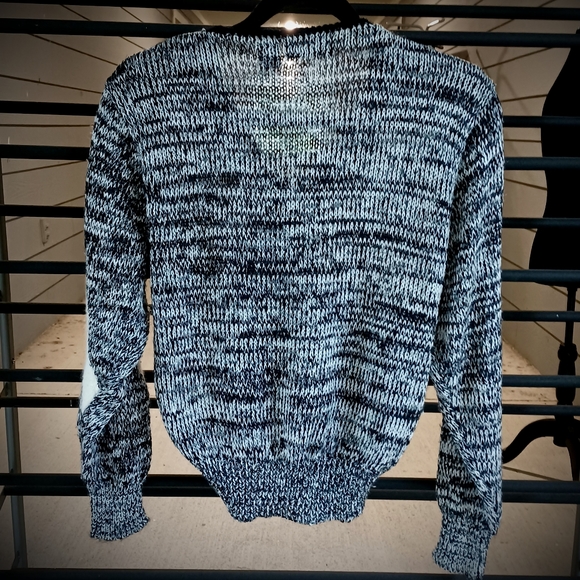 Ginenne Vintage 80's V-Neck Wrap Knit Sweater - Picture 3 of 6